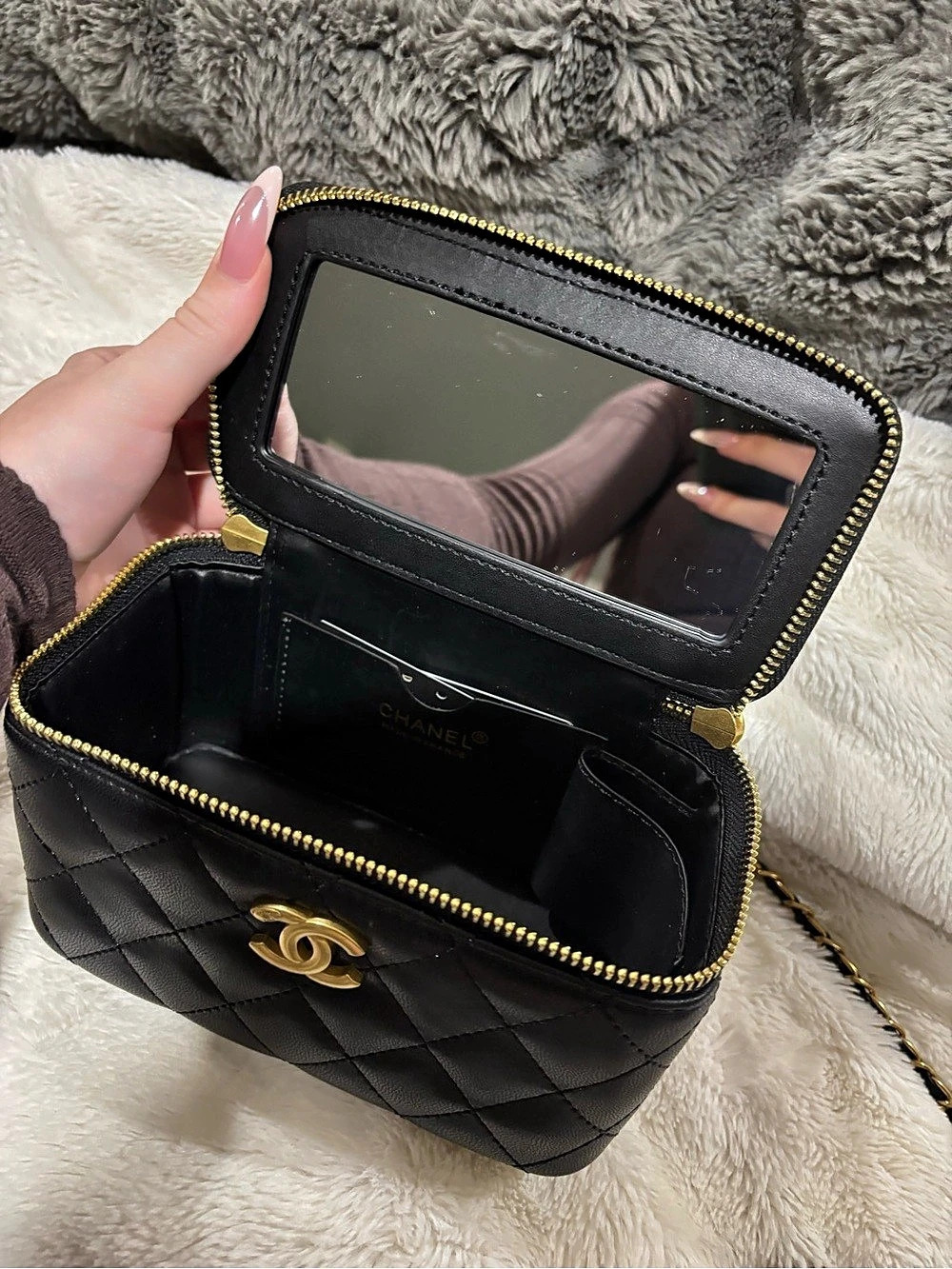 Vanity Case / Purse - Picture 3 of 6